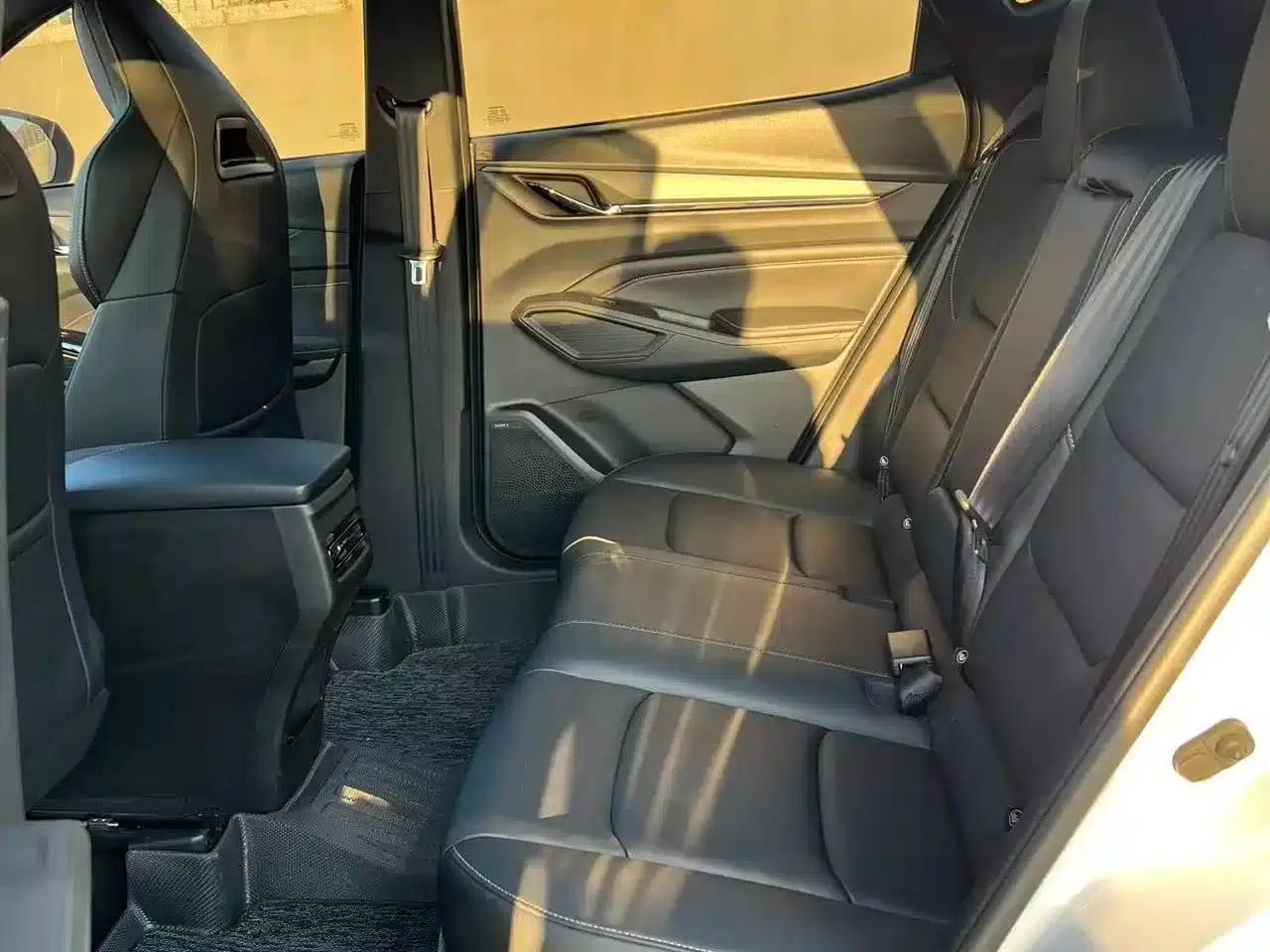 Changan Oushang X5 PLUS 2023 Facelift 1.5T DCT Premium Edition — миниатюра 13