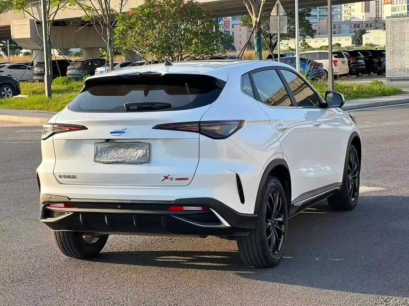 Changan Oushang X5 PLUS 2023 Facelift 1.5T DCT Premium Edition — миниатюра 3
