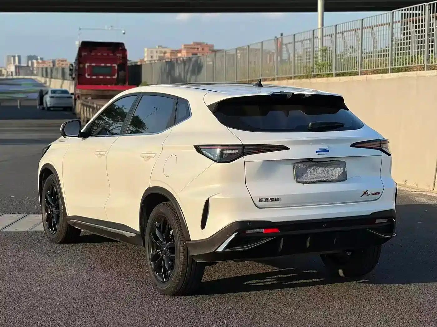 Changan Oushang X5 PLUS 2023 Facelift 1.5T DCT Premium Edition — миниатюра 4