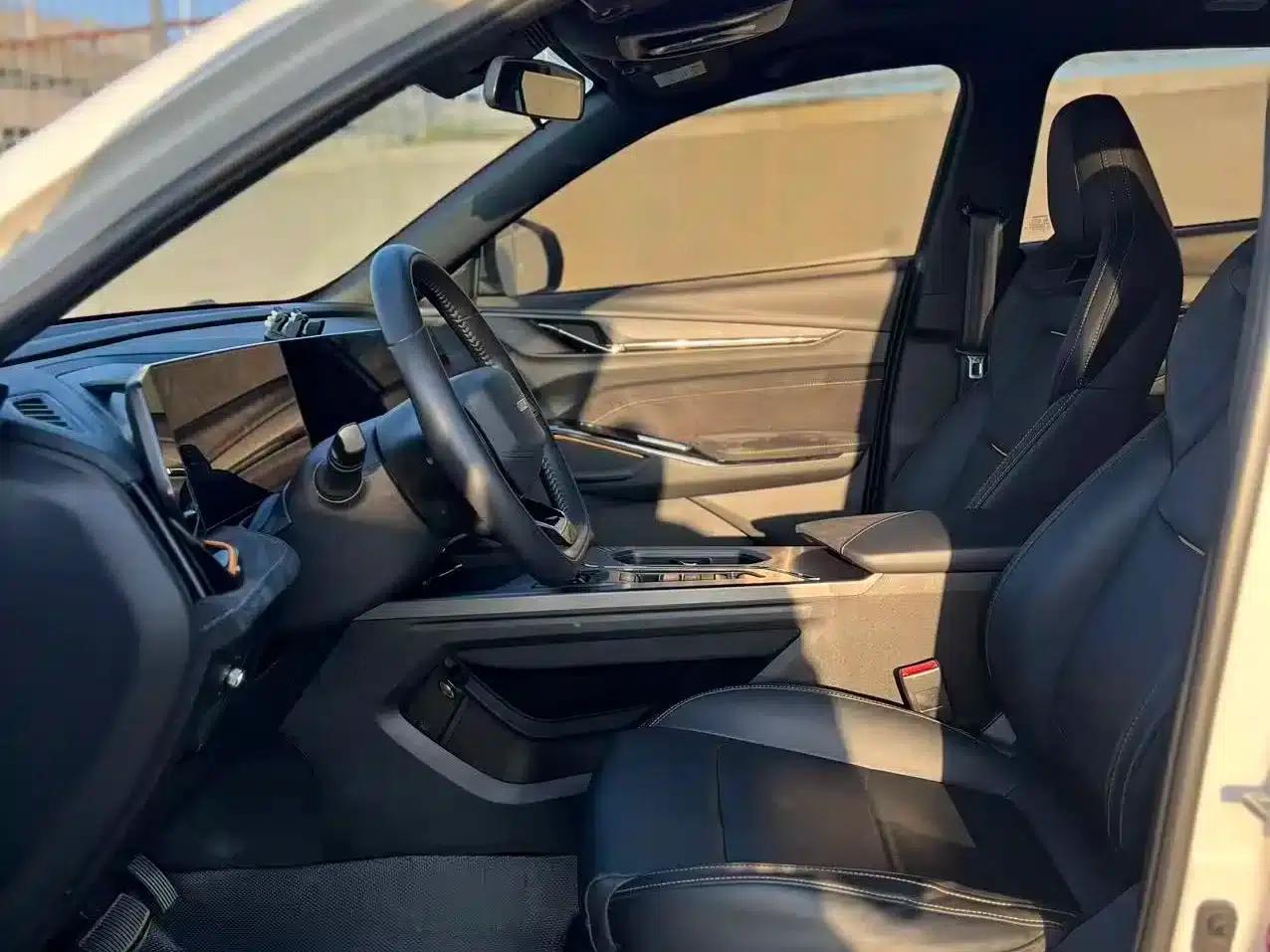 Changan Oushang X5 PLUS 2023 Facelift 1.5T DCT Premium Edition — миниатюра 8