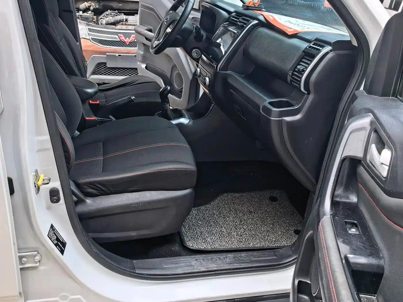 Changan Oushang X70A 2018 Model 1.5L Manual Standard Edition — миниатюра 8