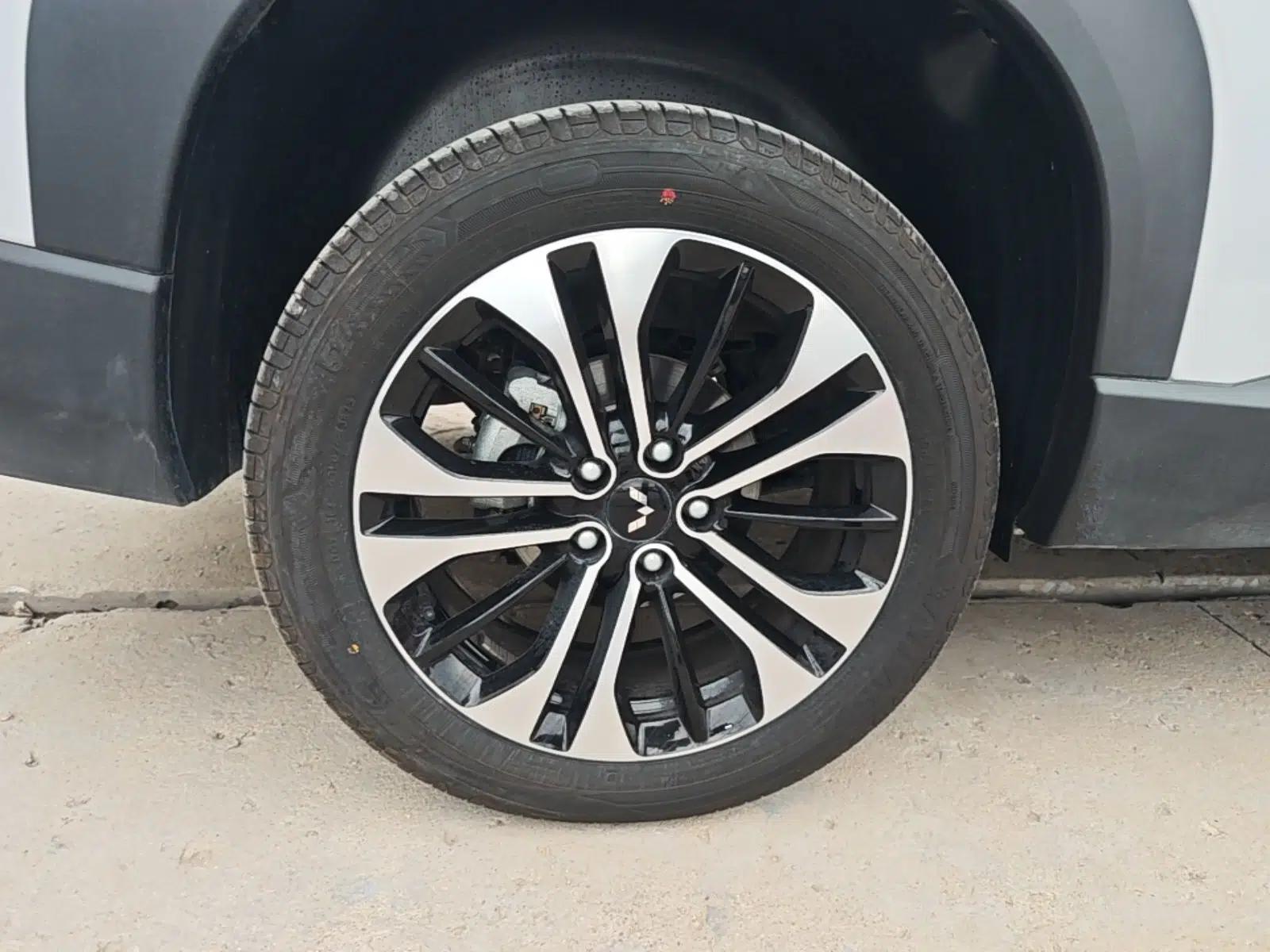 Wuling Xingguang 560 New Energy 2026 Model, Plug-in Hybrid, 125 km, Luxury Version — миниатюра 16