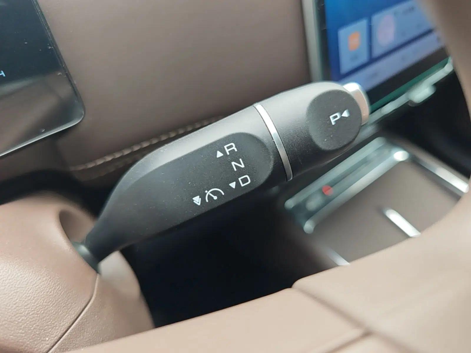Wuling Xingguang 560 New Energy 2026 Model, Plug-in Hybrid, 125 km, Luxury Version — миниатюра 21