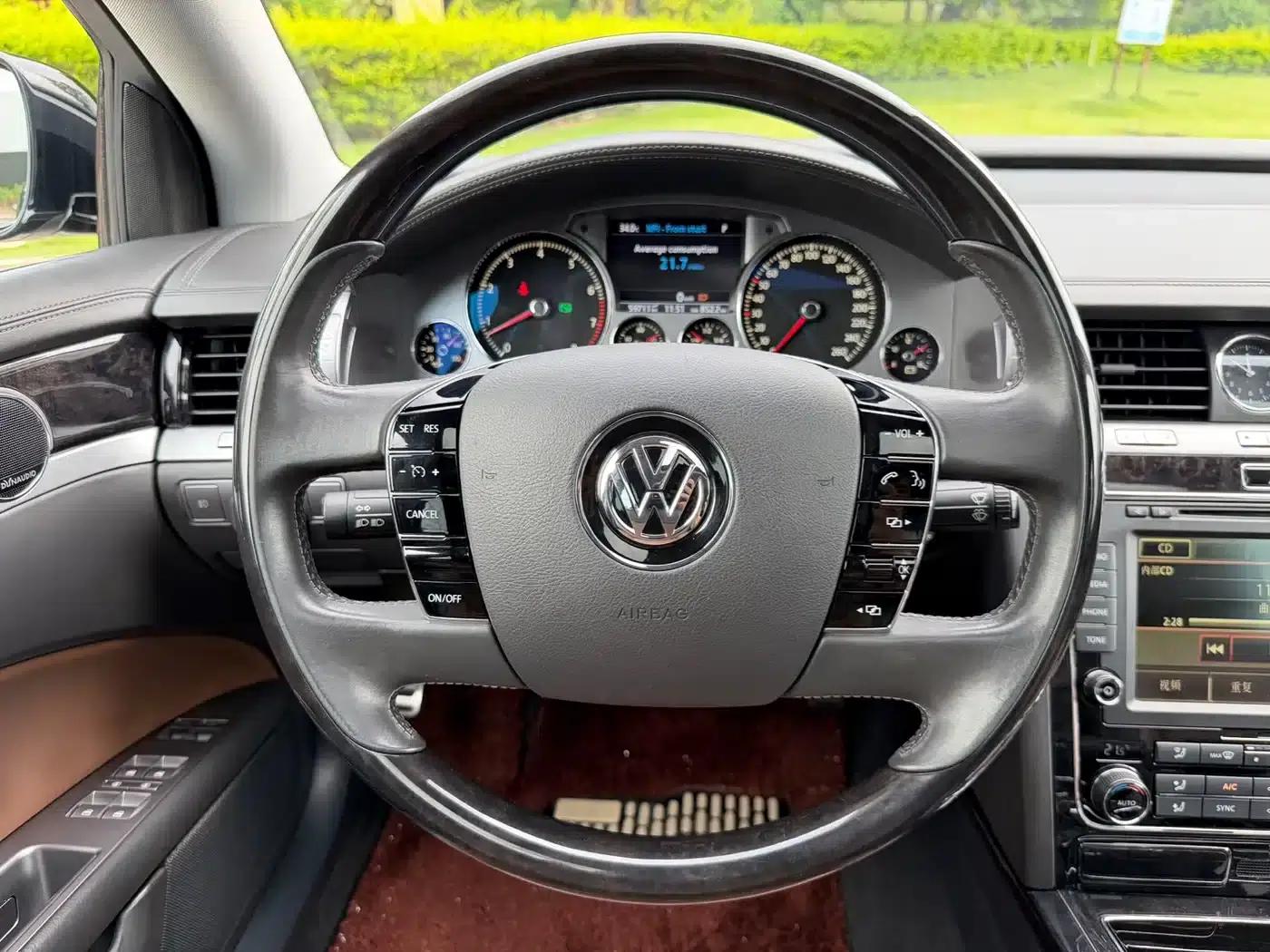 Phaeton 2015 3.6L Premium Edition — миниатюра 18