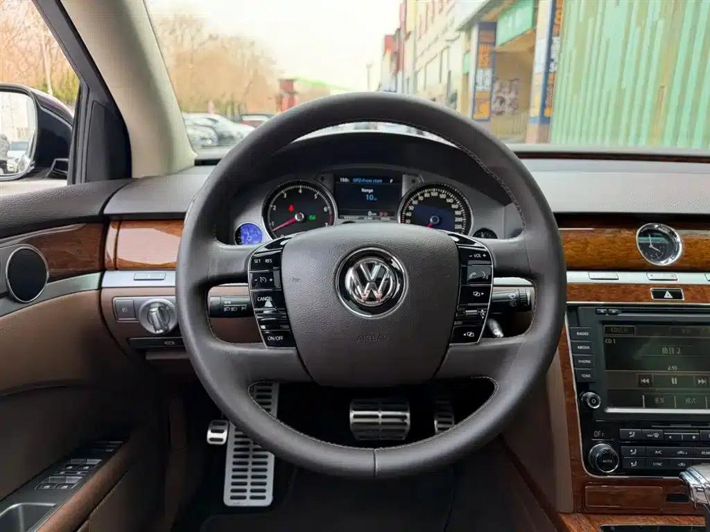 Phaeton 2014 3.0L Executive Edition — миниатюра 5