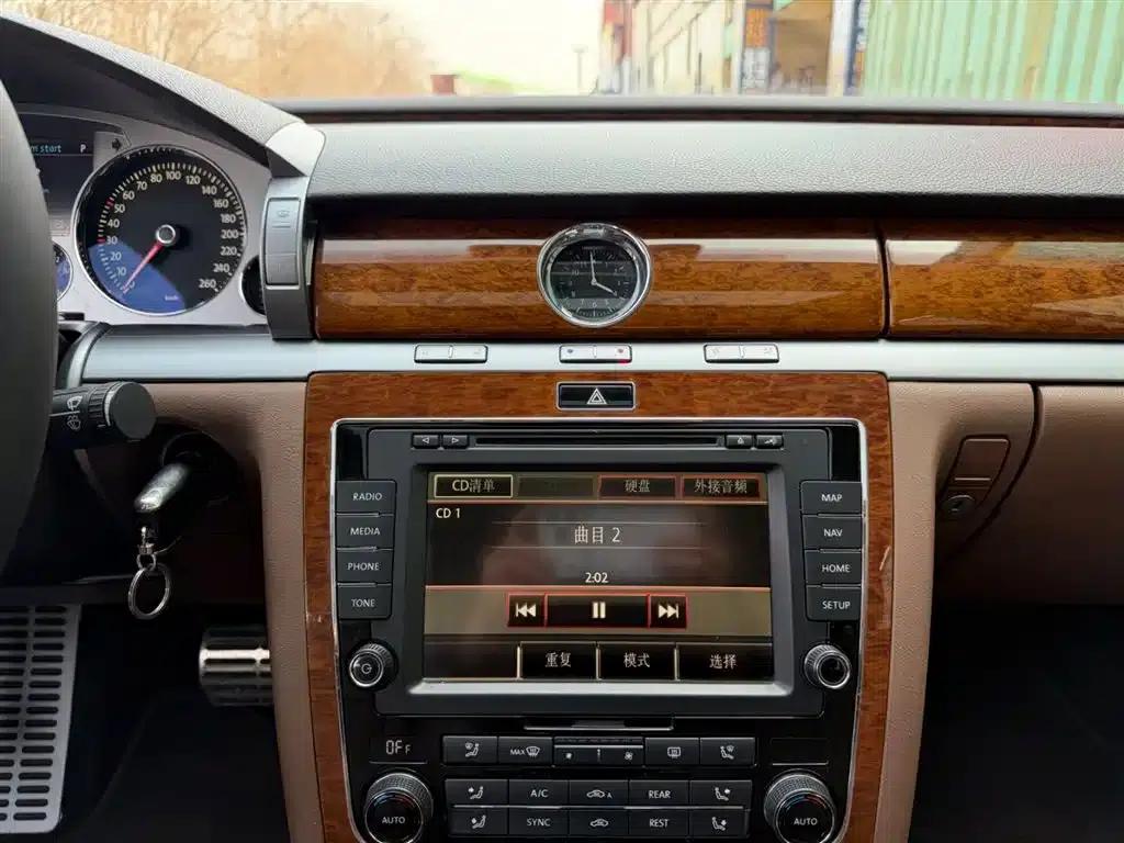 Phaeton 2014 3.0L Executive Edition — миниатюра 6