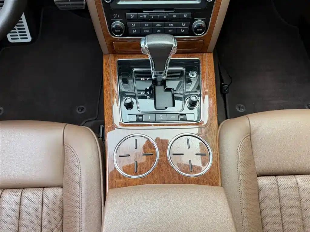 Phaeton 2014 3.0L Executive Edition — миниатюра 7