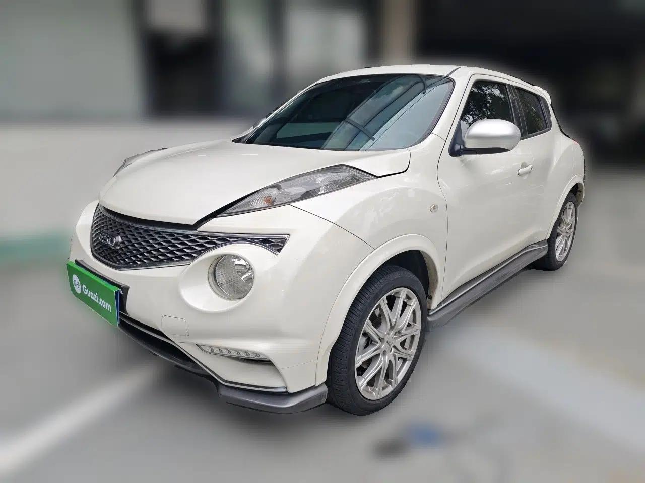 Infiniti ESQ 2014 1.6L Luxury Edition — миниатюра 1