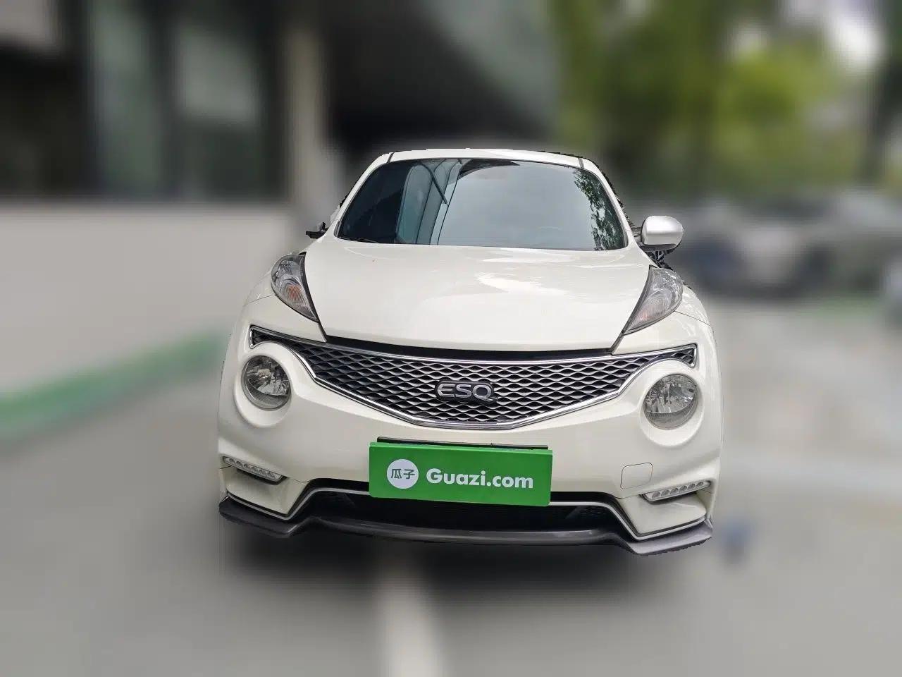 Infiniti ESQ 2014 1.6L Luxury Edition — миниатюра 2