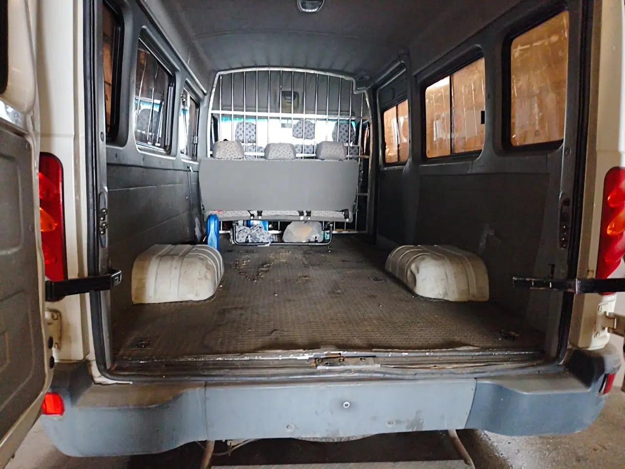 Iveco Power Daily Iveco Baudy 2013 3.0T‑A37 low‑roof F1C passenger‑cargo dual‑purpose (other special purpose) — миниатюра 19