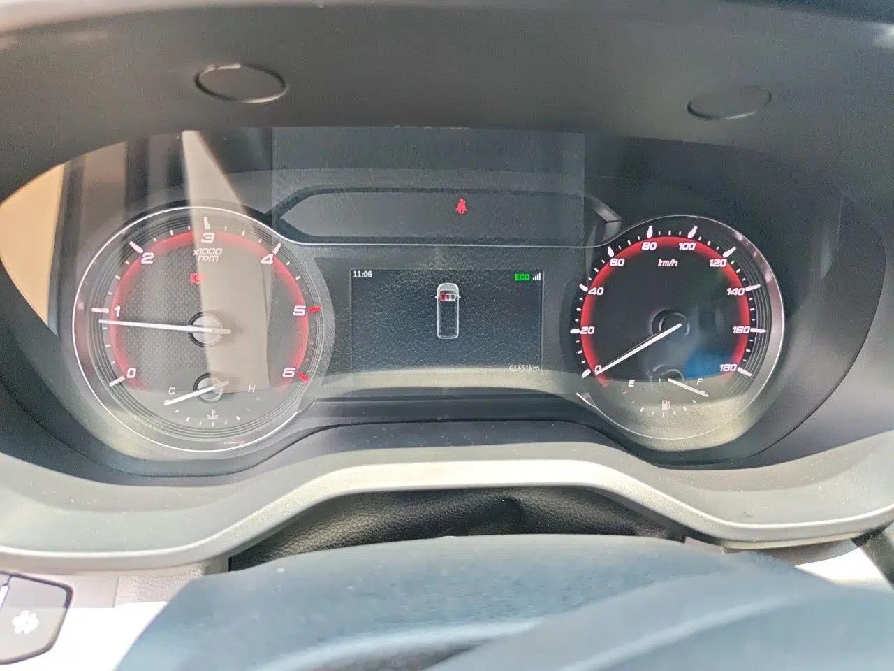 Iveco Fidato 2023 C30 Passenger Van 2.0T 93kW Manual Transmission Xingtu Edition Low Roof — миниатюра 11