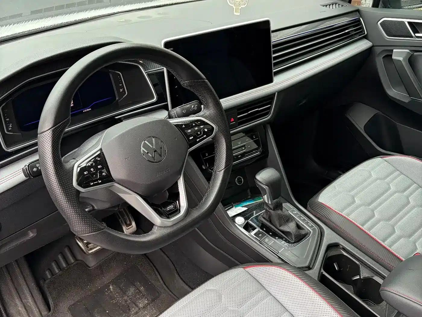 Tiguan X 2023 Facelift 330TSI 2WD Premium Flagship Edition — миниатюра 4