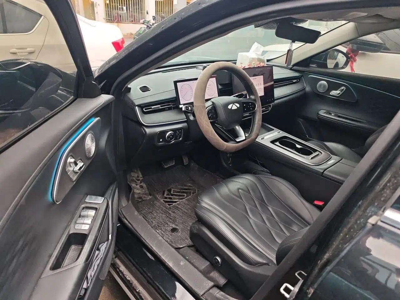 Chery Fengyun A8L 2025 1.5 TGDI 145 km Luxury Version — миниатюра 16