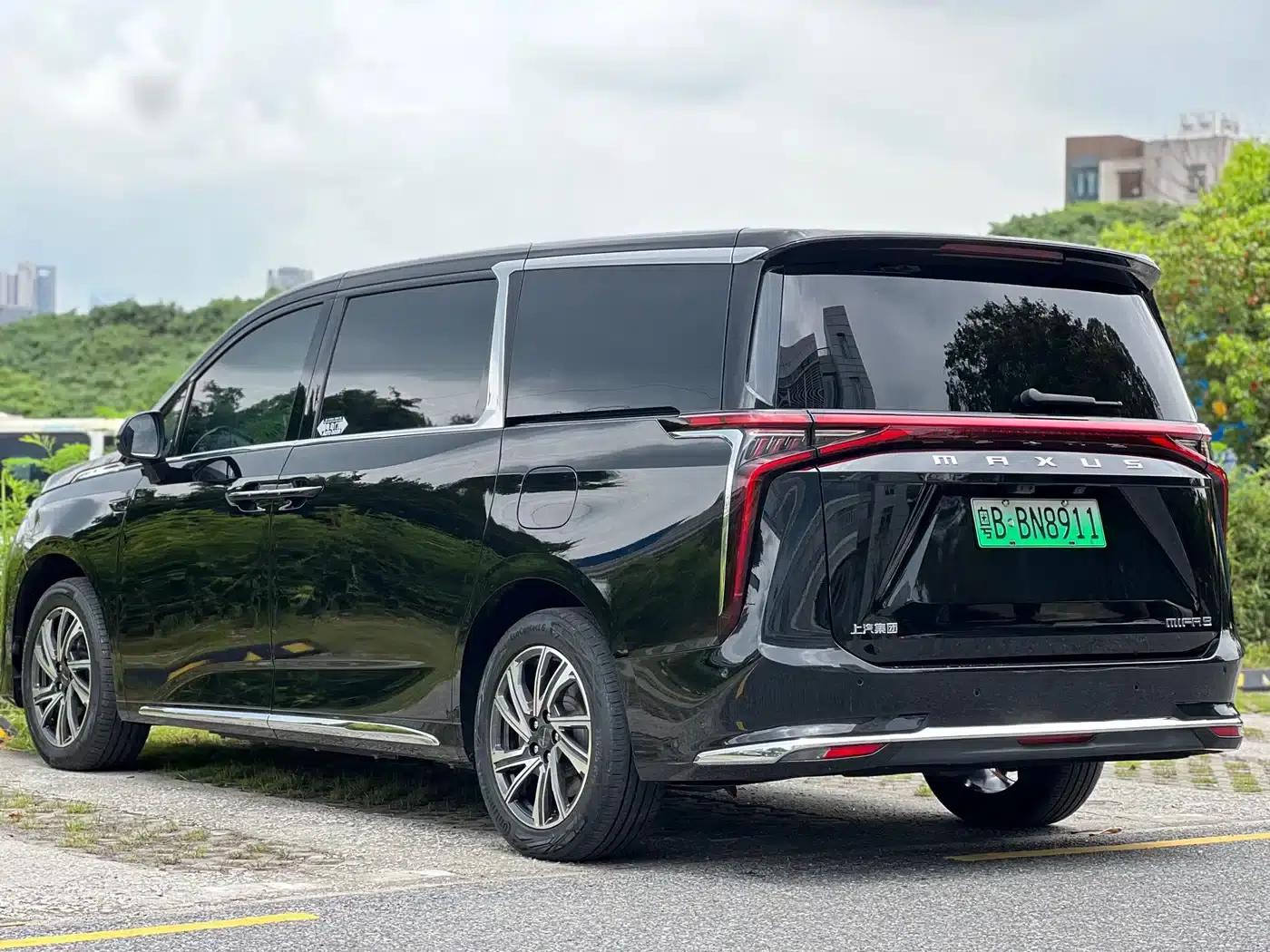 Everyone 9 2022 Long Range Mountain Six-Seater Edition — миниатюра 18
