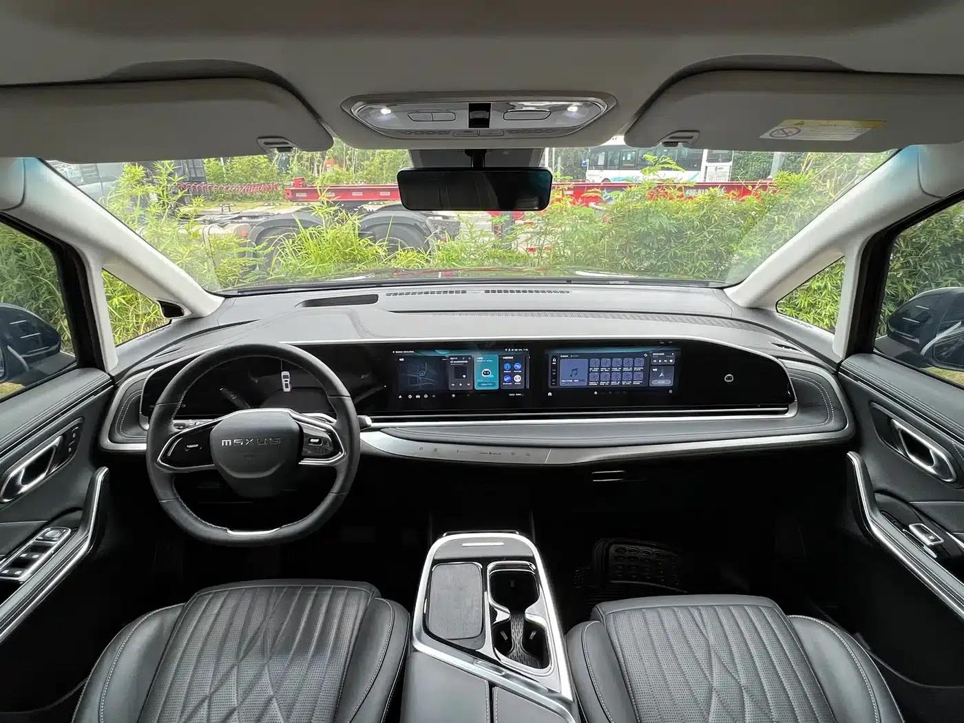 Everyone 9 2022 Long Range Mountain Six-Seater Edition — миниатюра 5