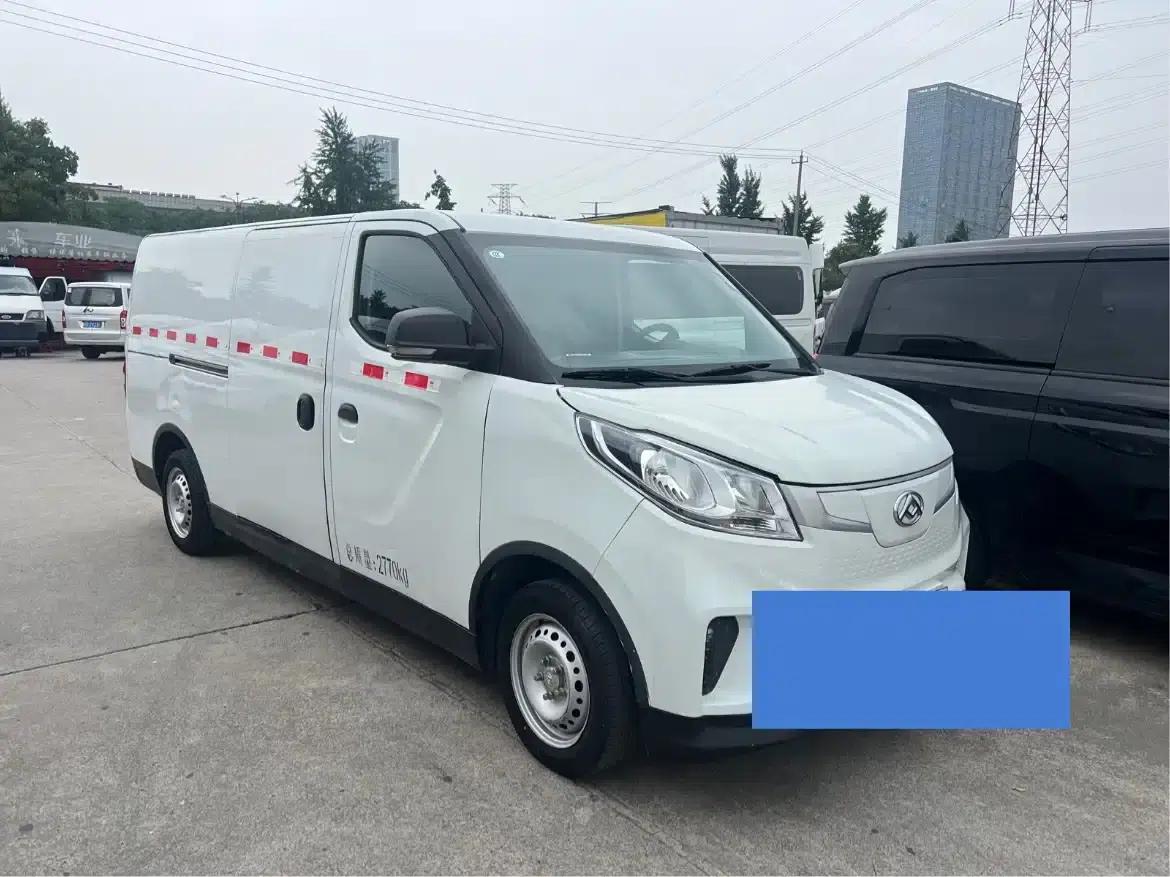 Maxus EV30 2023: Pure Electric Intelligent Logistics Expert - Long Wheelbase Guoxuan — миниатюра 3