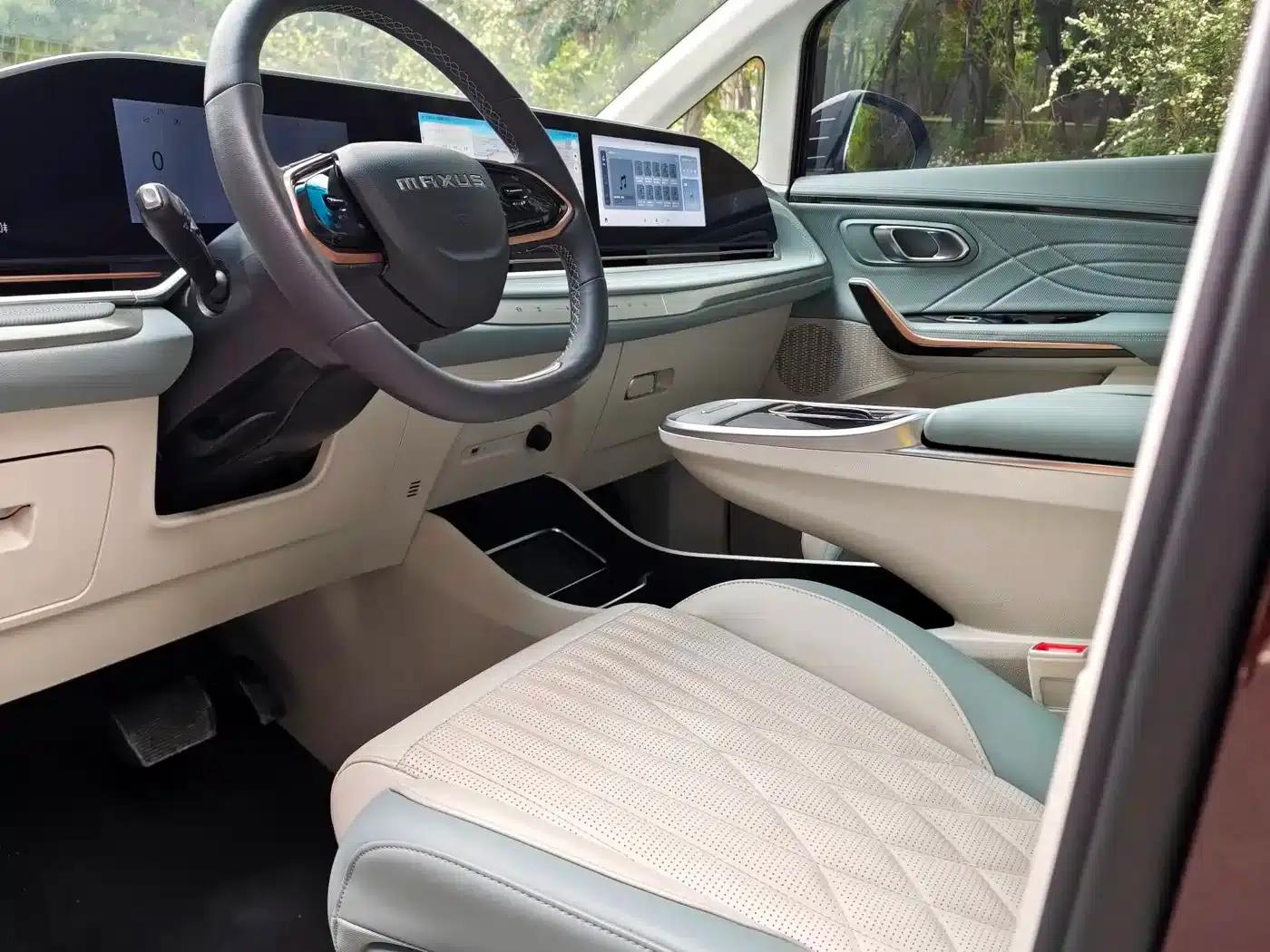 Maxus G90 2022 2.0T Interstellar 7-Seater Edition — миниатюра 4