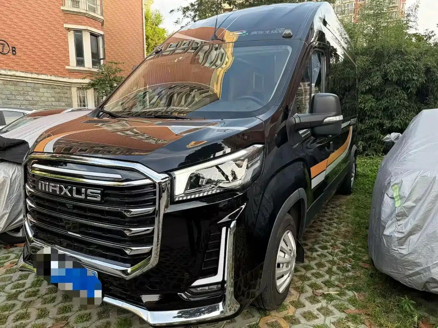 SAIC MAXUS V100 RV 2022 Model 2.0T Traveler V100 Mountain Retreat Edition with Longitudinal Bed — миниатюра 1