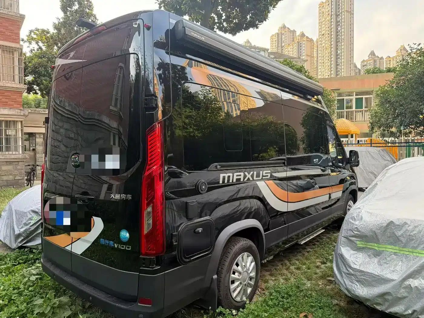 SAIC MAXUS V100 RV 2022 Model 2.0T Traveler V100 Mountain Retreat Edition with Longitudinal Bed — миниатюра 4