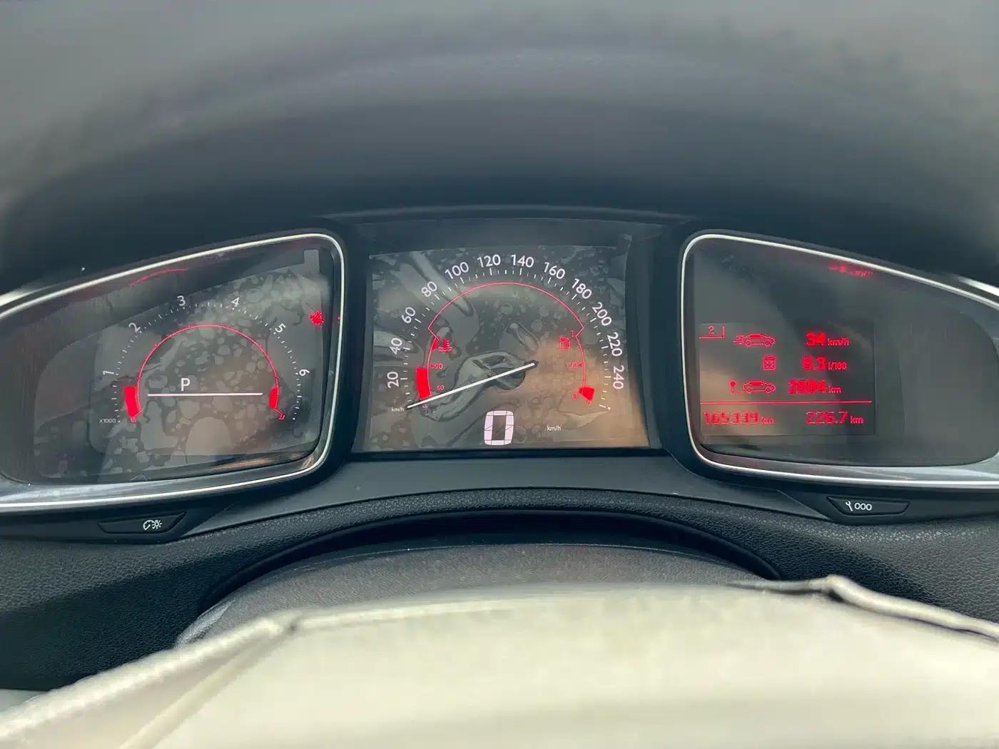 DS 6 2014 1.6T Luxury Edition THP160 — миниатюра 5