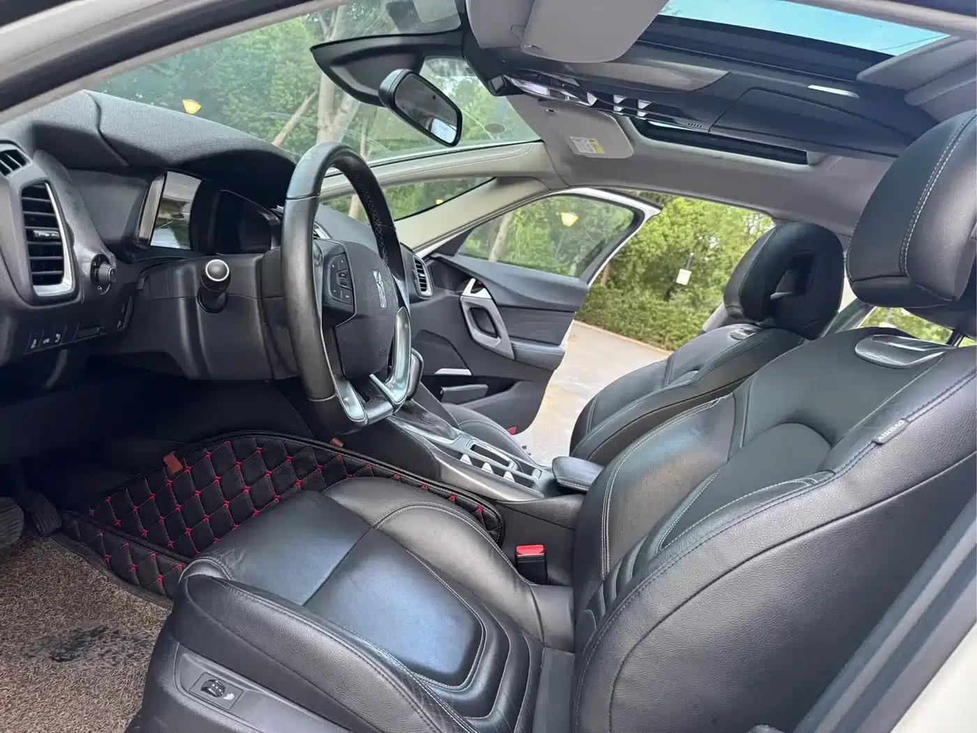 DS 5 2015 1.6T Luxury Edition THP160 — миниатюра 7