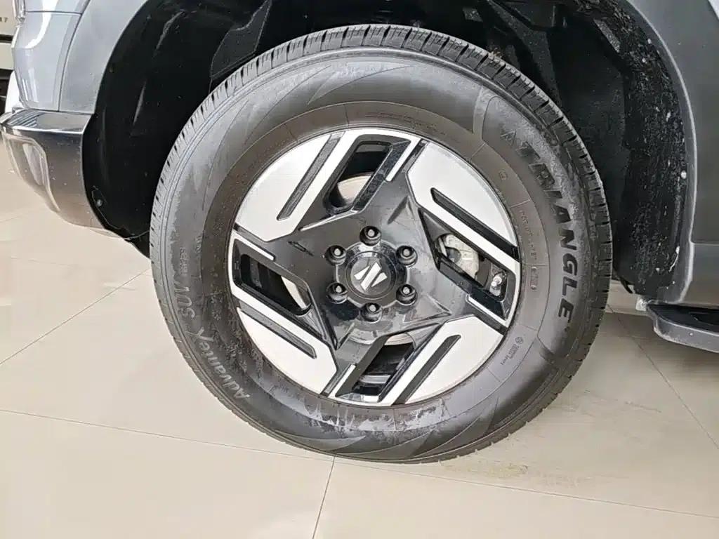Zhengzhou Nissan Z9 GE PHEV 2025 135KM AWD Premium Edition — миниатюра 23