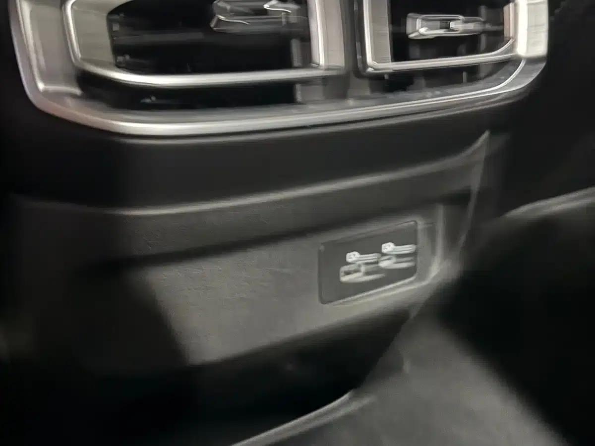Zhengzhou Nissan Z9 2025 GT 2.3T Automatic Diesel 4WD Enjoy Edition — миниатюра 15