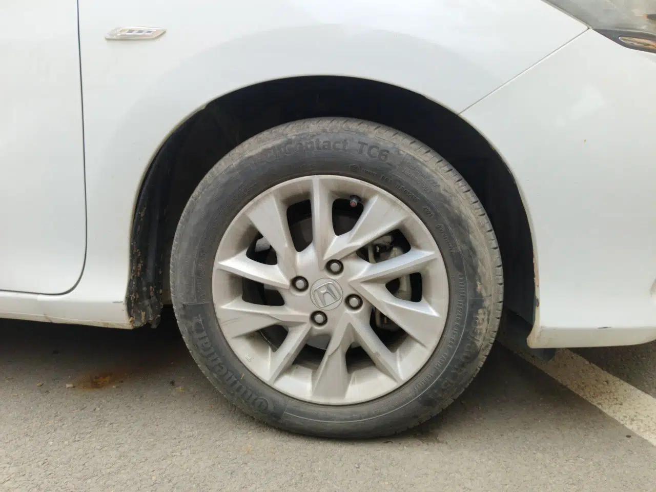 Honda Gienia 2017 1.5L CVT Comfort Version — миниатюра 8
