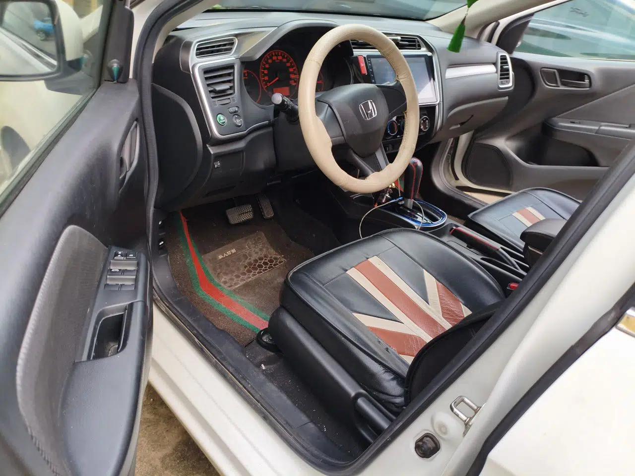 Honda Gienia 2017 1.5L CVT Classic Edition — миниатюра 16