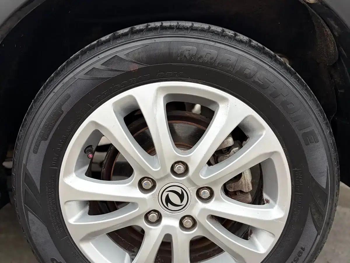 Fengguang 360 2015 Model 1.5L Manual Deluxe 7-Seater National V Emission Standard — миниатюра 12