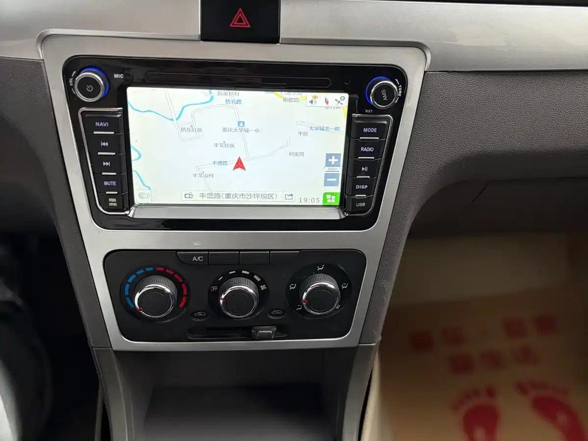 Fengguang 360 2015 Model 1.5L Manual Deluxe 7-Seater National V Emission Standard — миниатюра 14