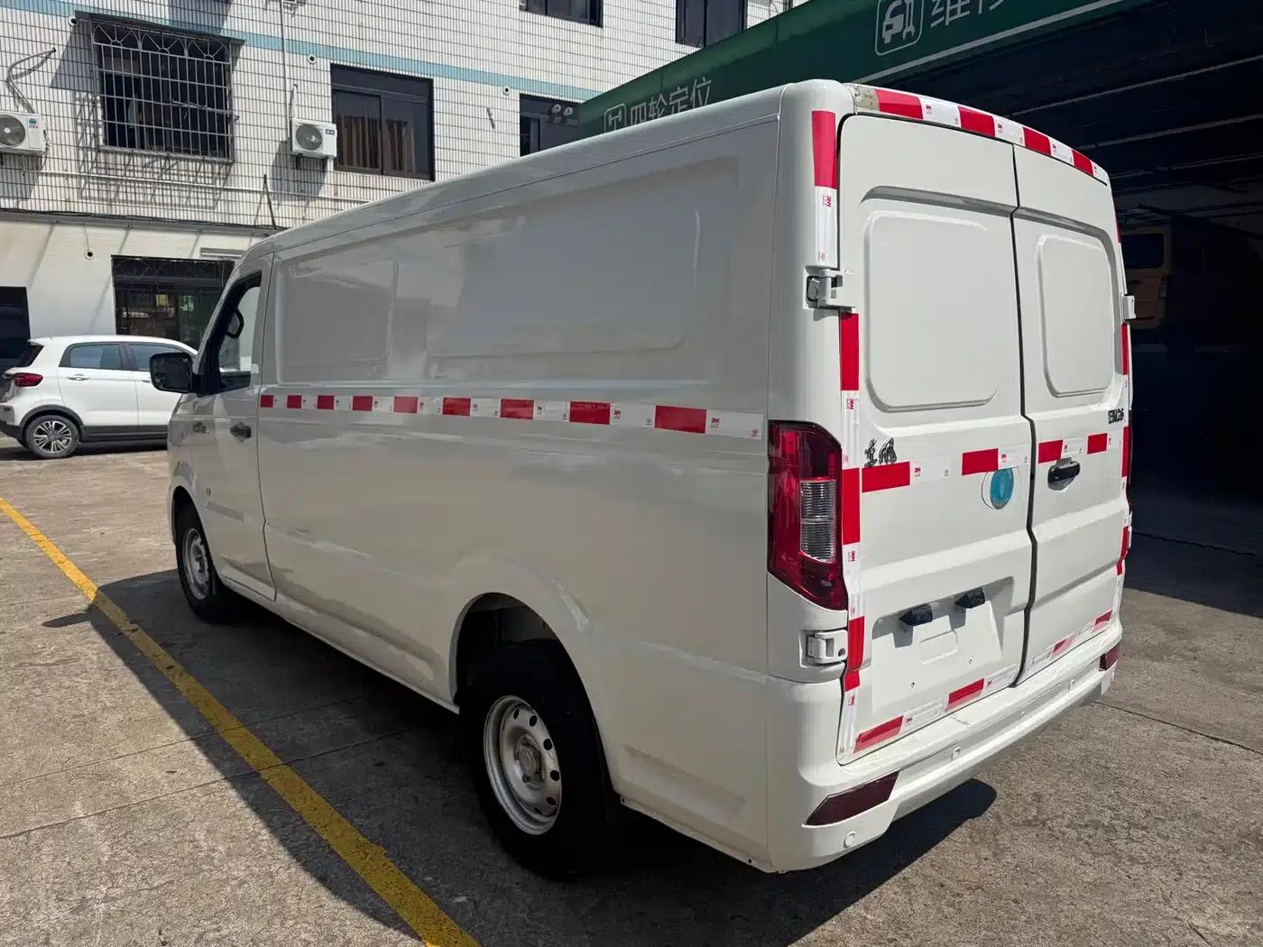 Yufeng EM26 2023 Standard Edition 41.472kWh Henan Lithium Power — миниатюра 16