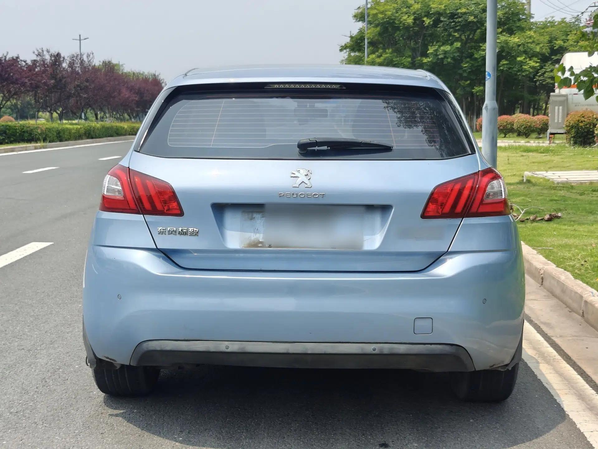 Peugeot 308S 2015 1.2T Automatic Jingchi Edition — миниатюра 15