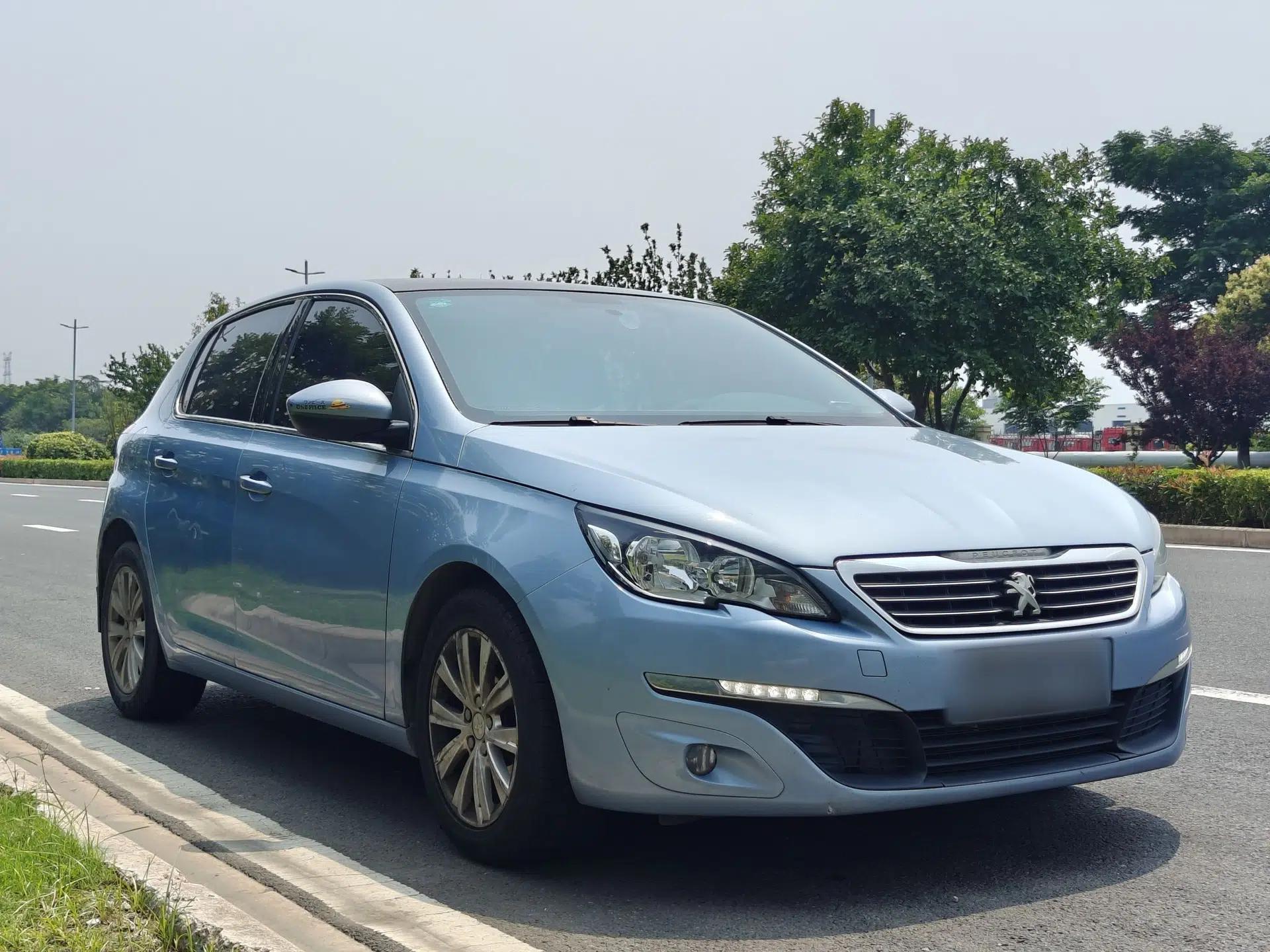 Peugeot 308S 2015 1.2T Automatic Jingchi Edition — миниатюра 16