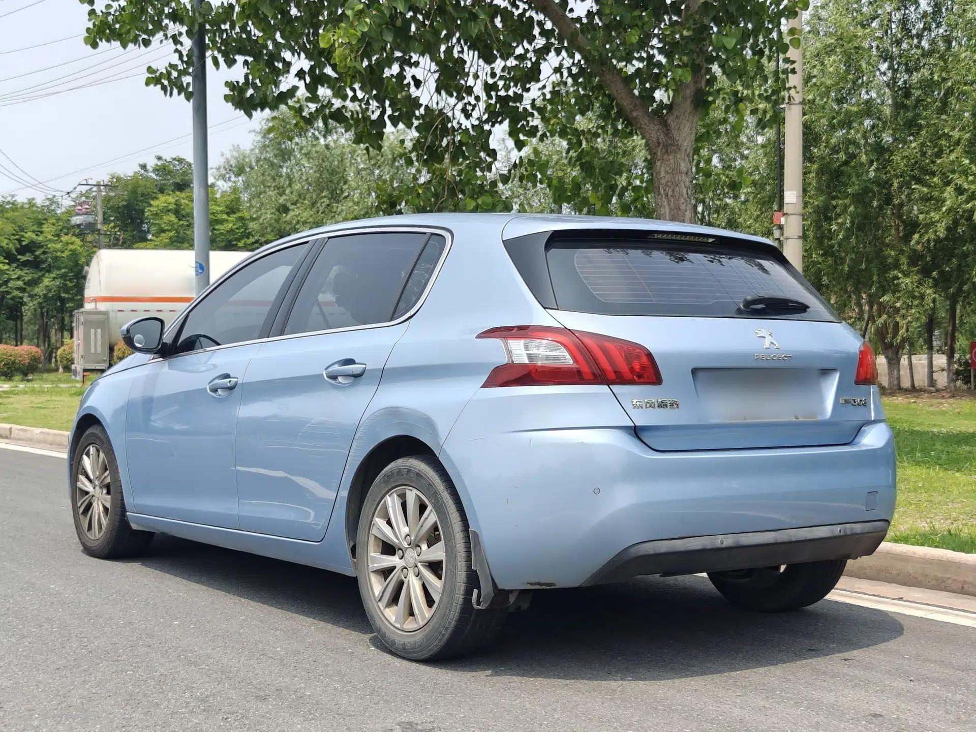Peugeot 308S 2015 1.2T Automatic Jingchi Edition — миниатюра 18