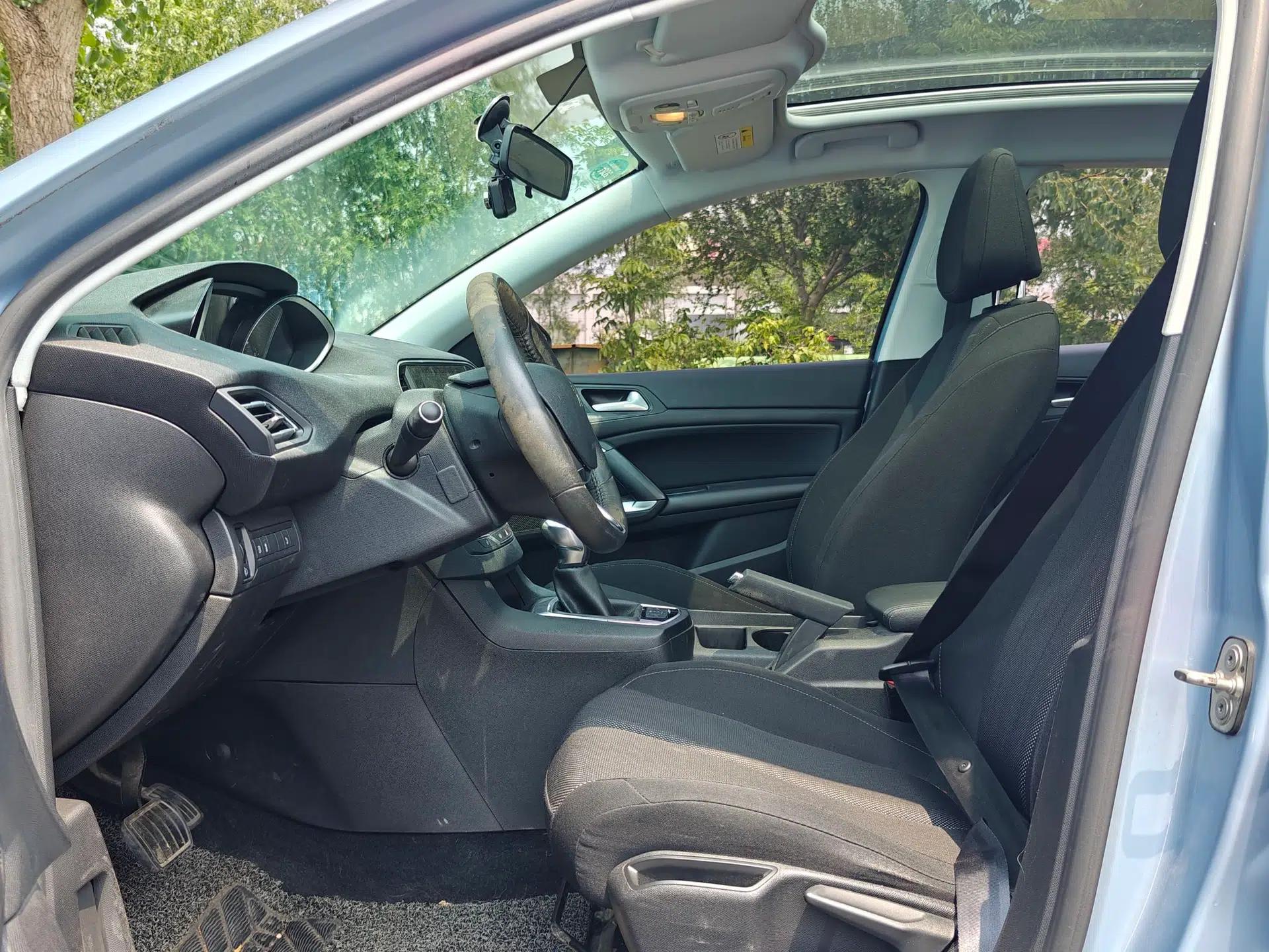 Peugeot 308S 2015 1.2T Automatic Jingchi Edition — миниатюра 24