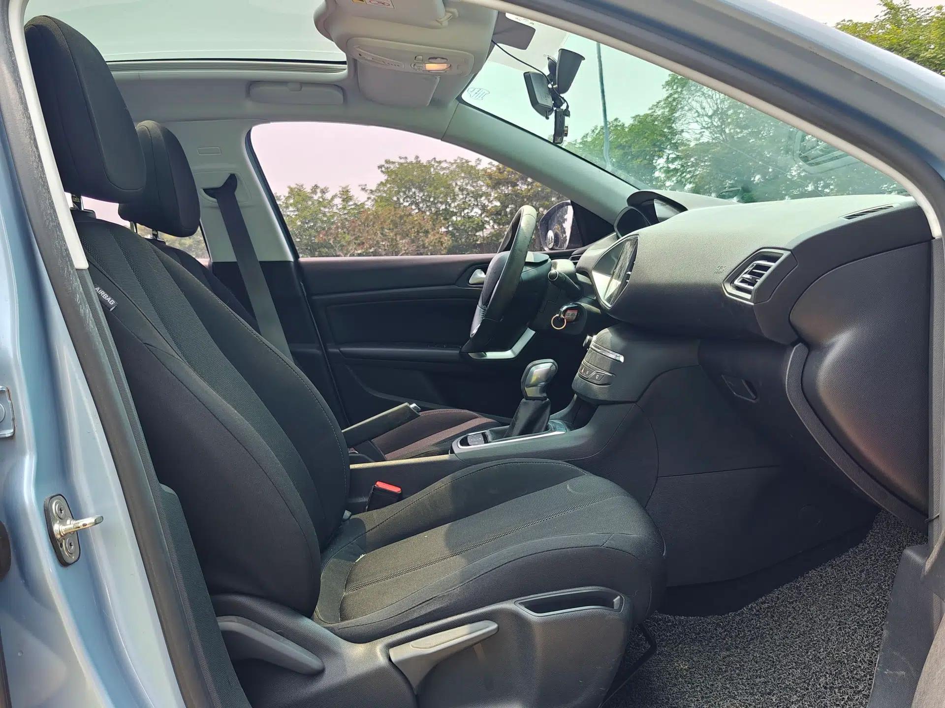 Peugeot 308S 2015 1.2T Automatic Jingchi Edition — миниатюра 26