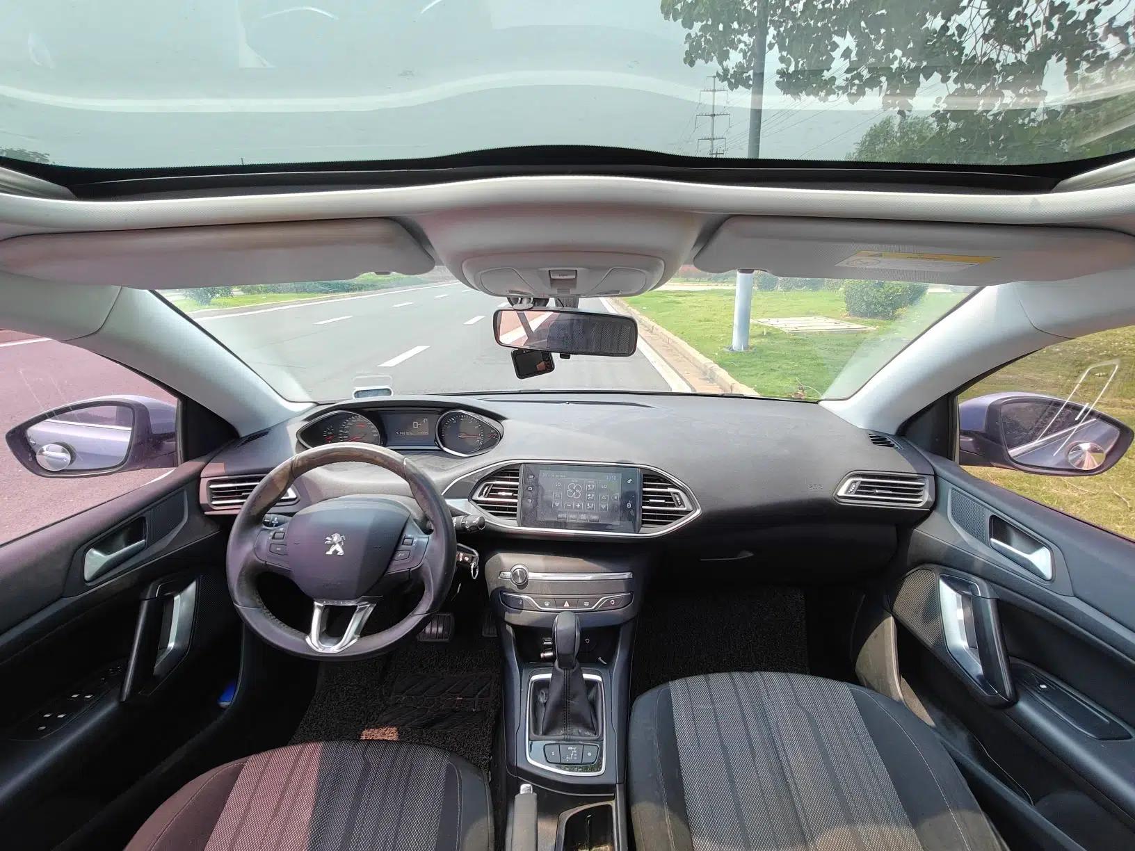 Peugeot 308S 2015 1.2T Automatic Jingchi Edition — миниатюра 32