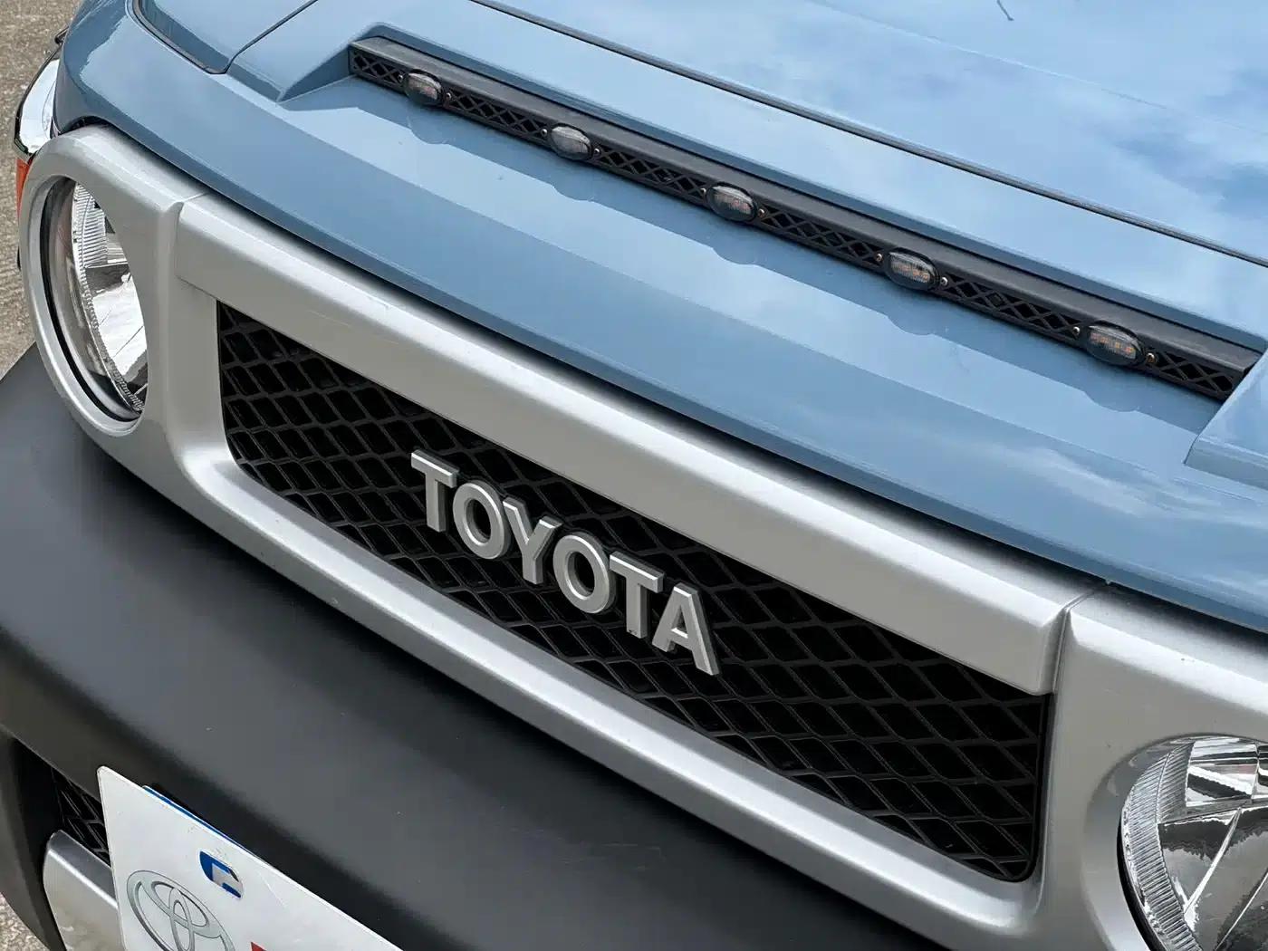 2019 FJ Cruiser 4.0L Extreme Sport Edition — миниатюра 5