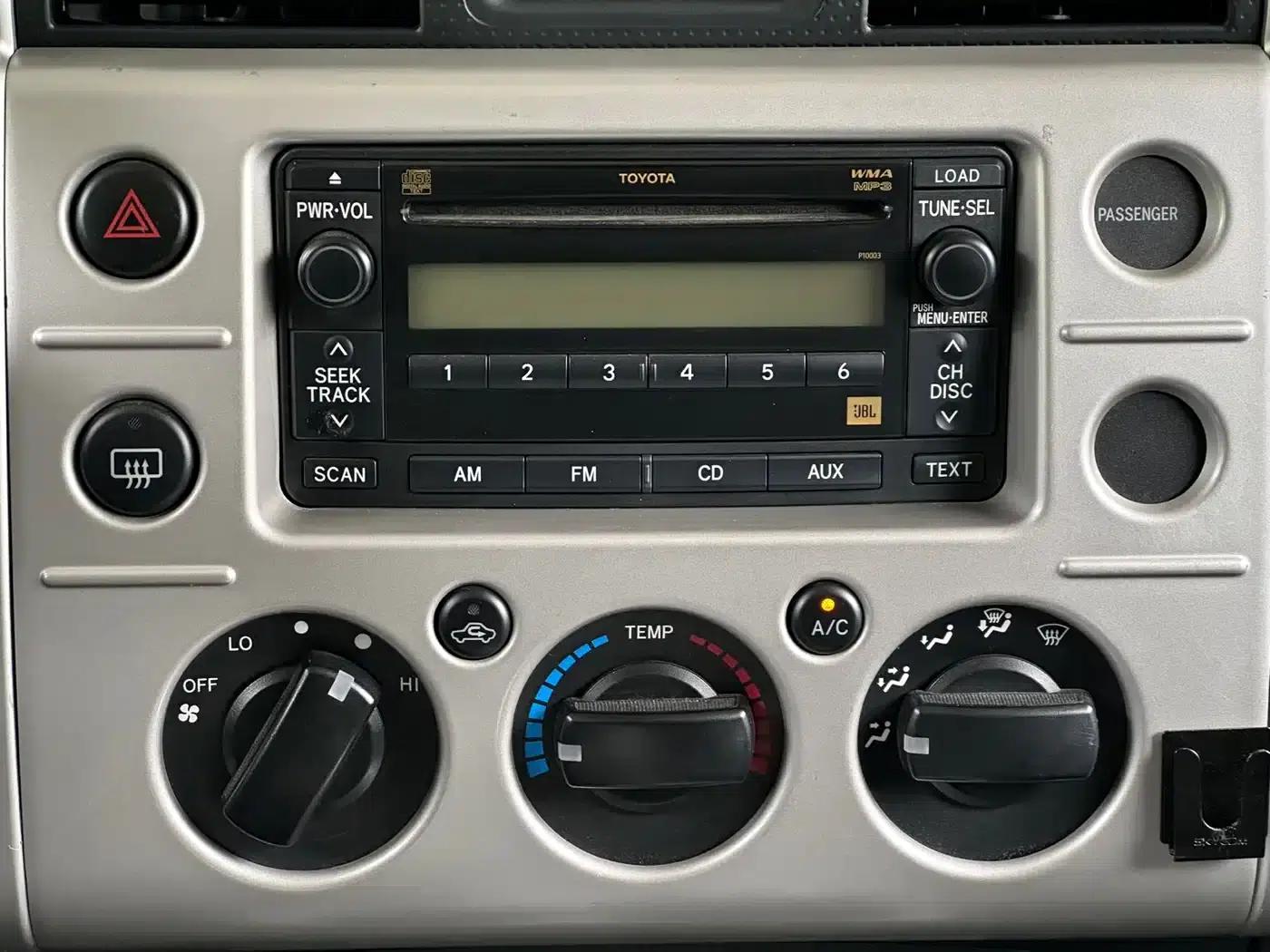 2019 FJ Cruiser 4.0L Extreme Sport Edition — миниатюра 9