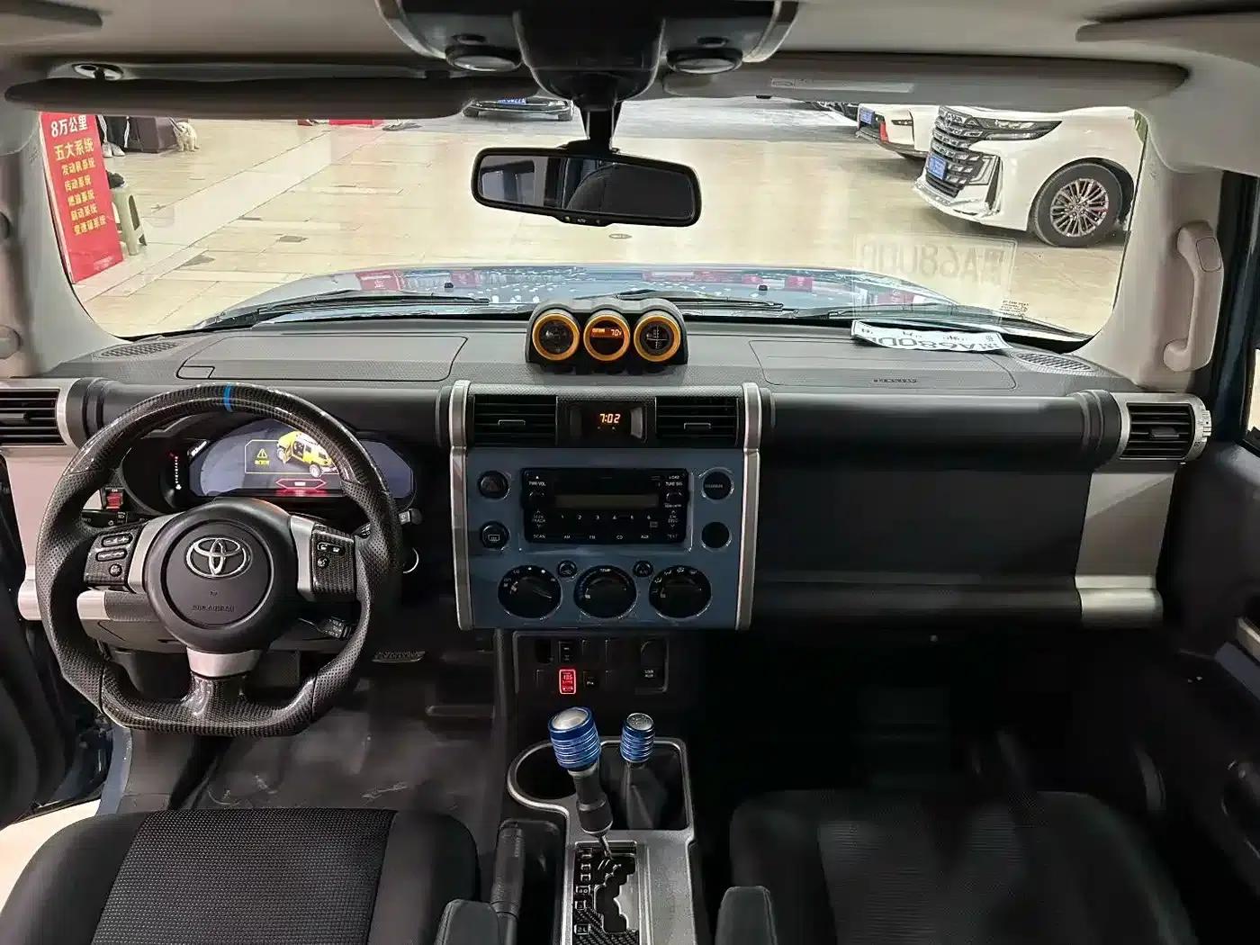 2017 FJ Cruiser 4.0L Automatic — миниатюра 7