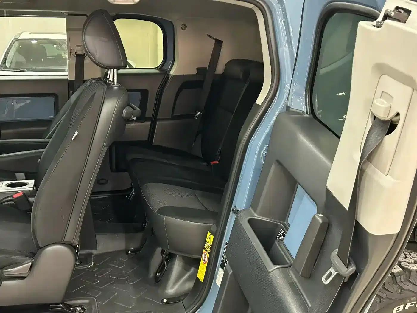 2017 FJ Cruiser 4.0L Automatic — миниатюра 9