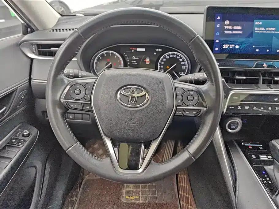 HARRIER 2022 2.0L CVT 2WD Premium Edition — миниатюра 15