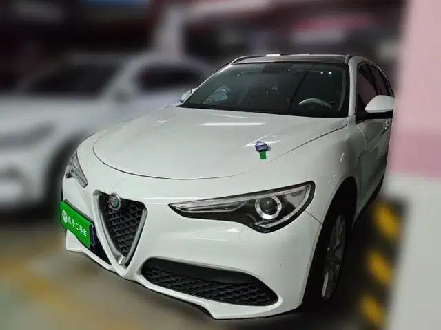 Alfa Romeo Stelvio 2017 2.0T 200HP Luxury Edition