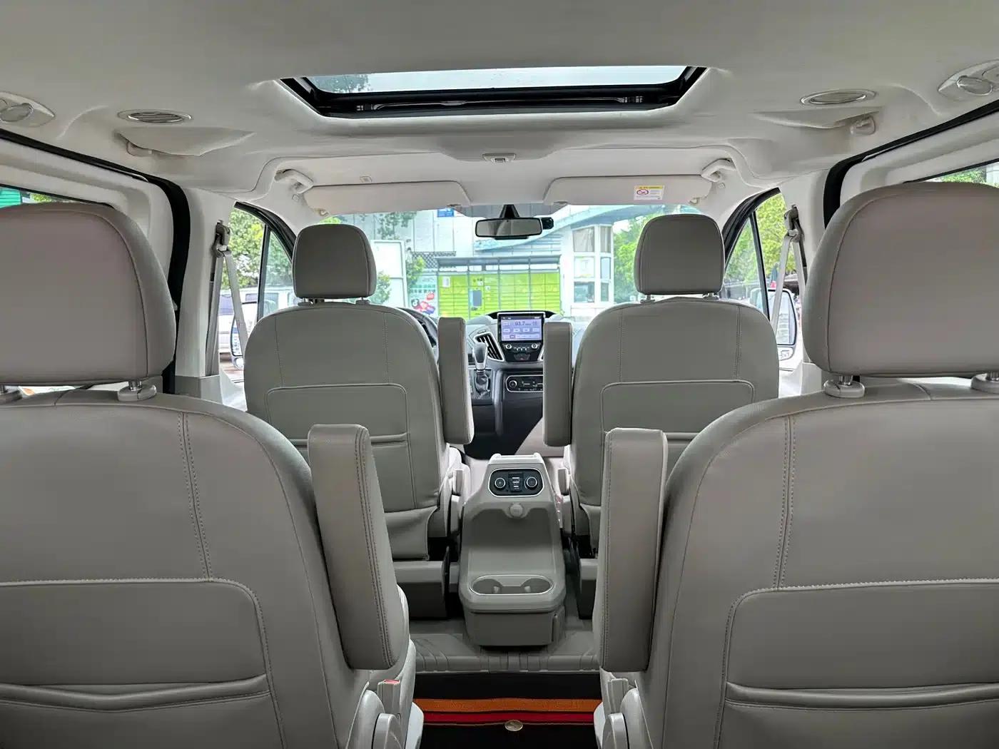 Tourneo 2017 2.0T Automatic Business Class Edition — миниатюра 14