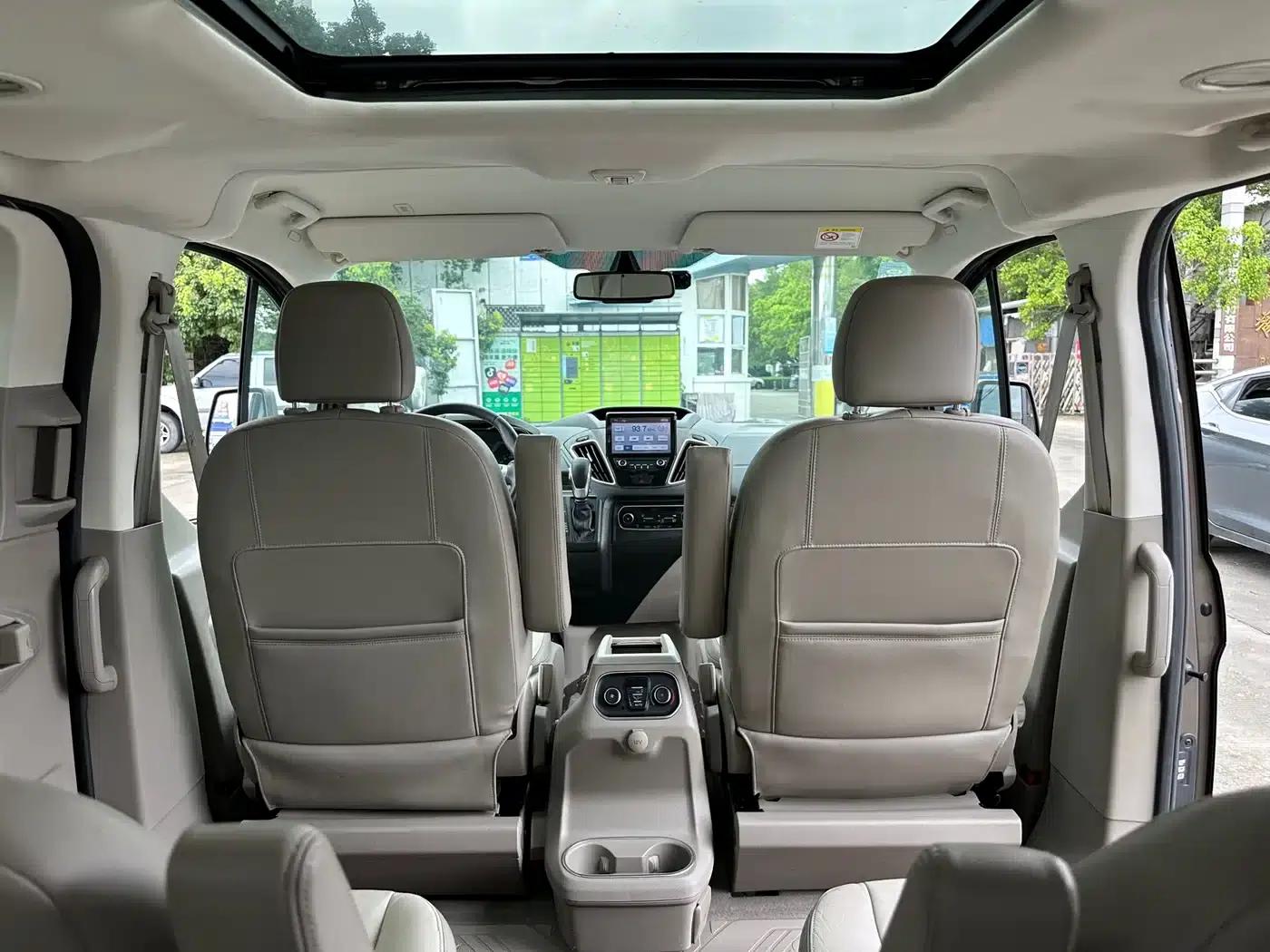 Tourneo 2017 2.0T Automatic Business Class Edition — миниатюра 15