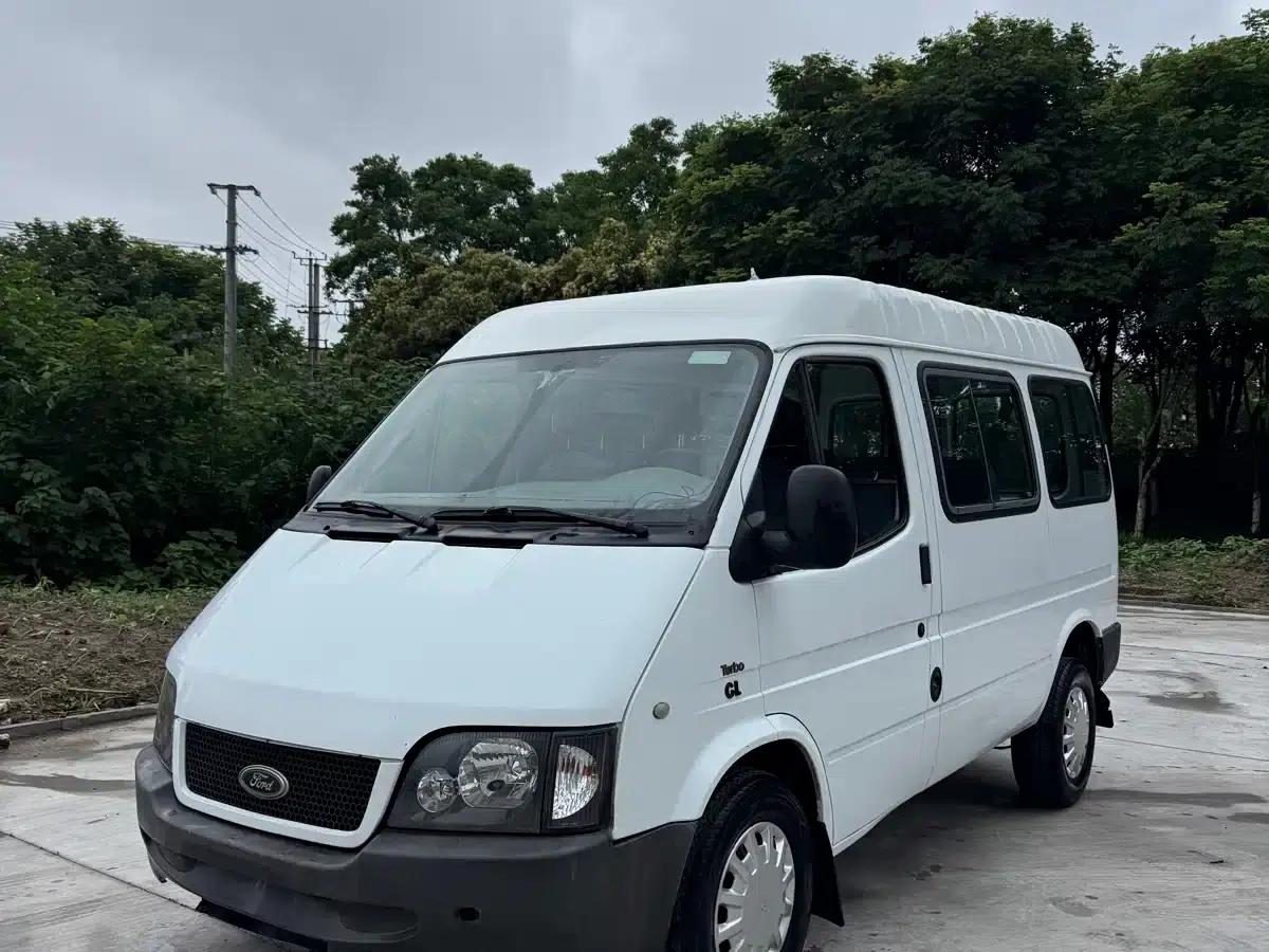 Classic Ford Transit 2015 2.8T Diesel Multi-Purpose Vehicle, Short Wheelbase, 6 Seats, Mid-Roof JX493ZLQ4 — миниатюра 1
