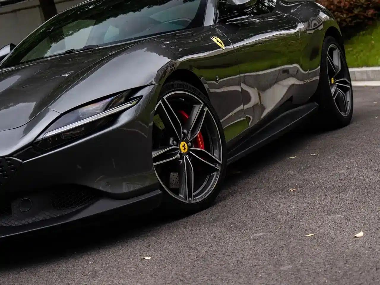 Roma 2020 3.9T V8 — миниатюра 2
