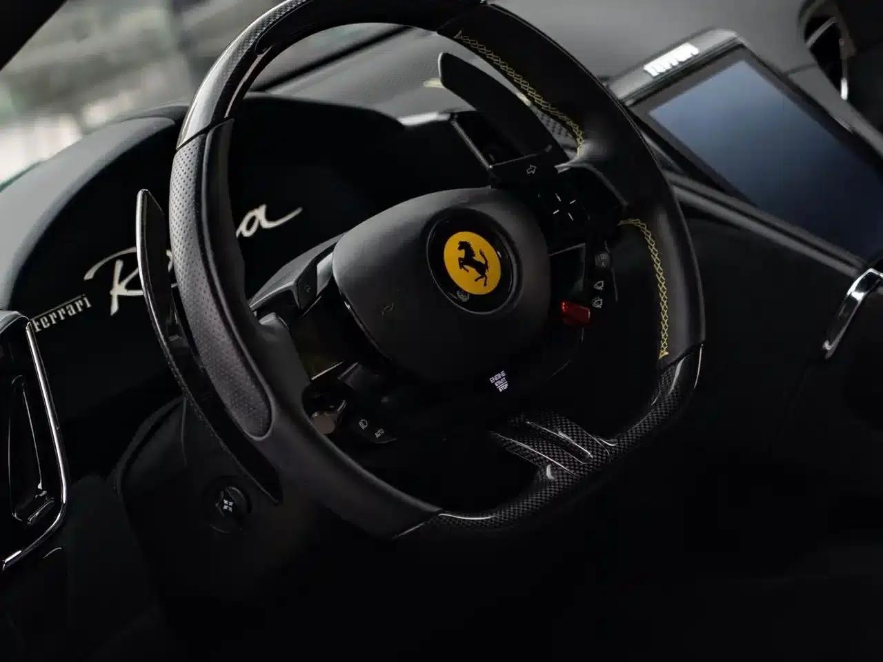 Roma 2020 3.9T V8 — миниатюра 6