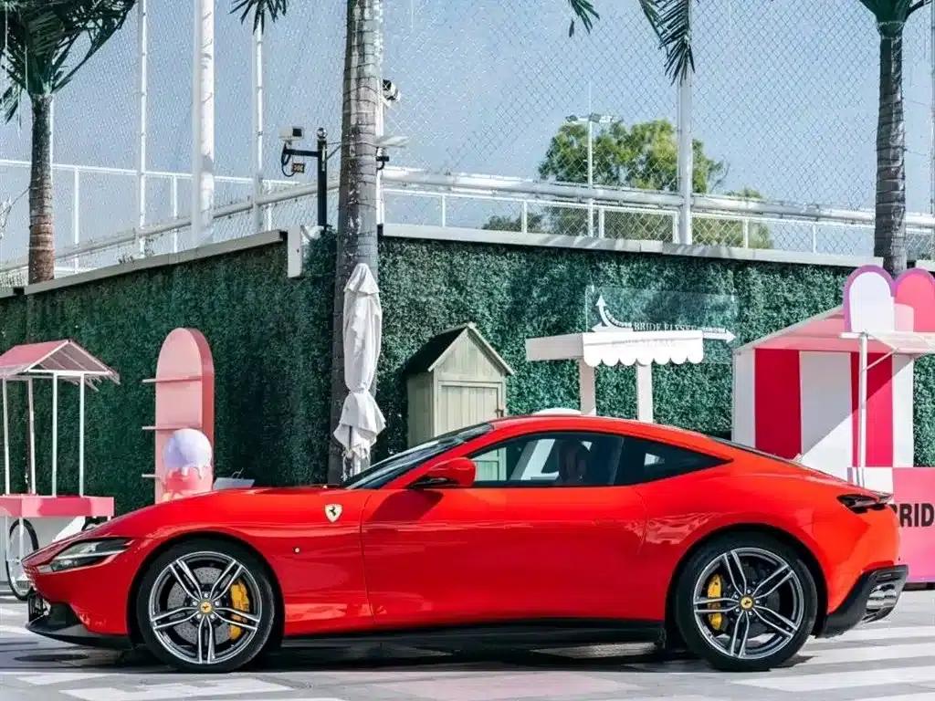 Roma 2020 3.9T V8 — миниатюра 3